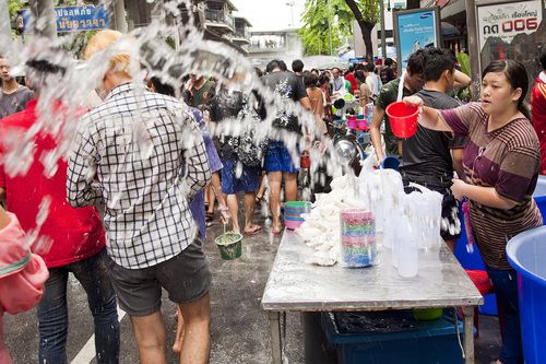 water_fight_5.jpg